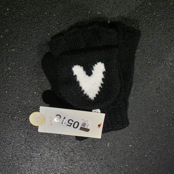 Cat & Jack Other - Cat & Jack Mitten Gloves